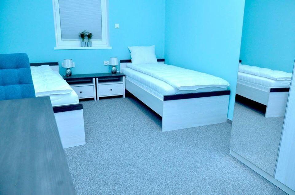Pokoje, Apartamenty, Restauracja Marcus Oborniki Buitenkant foto